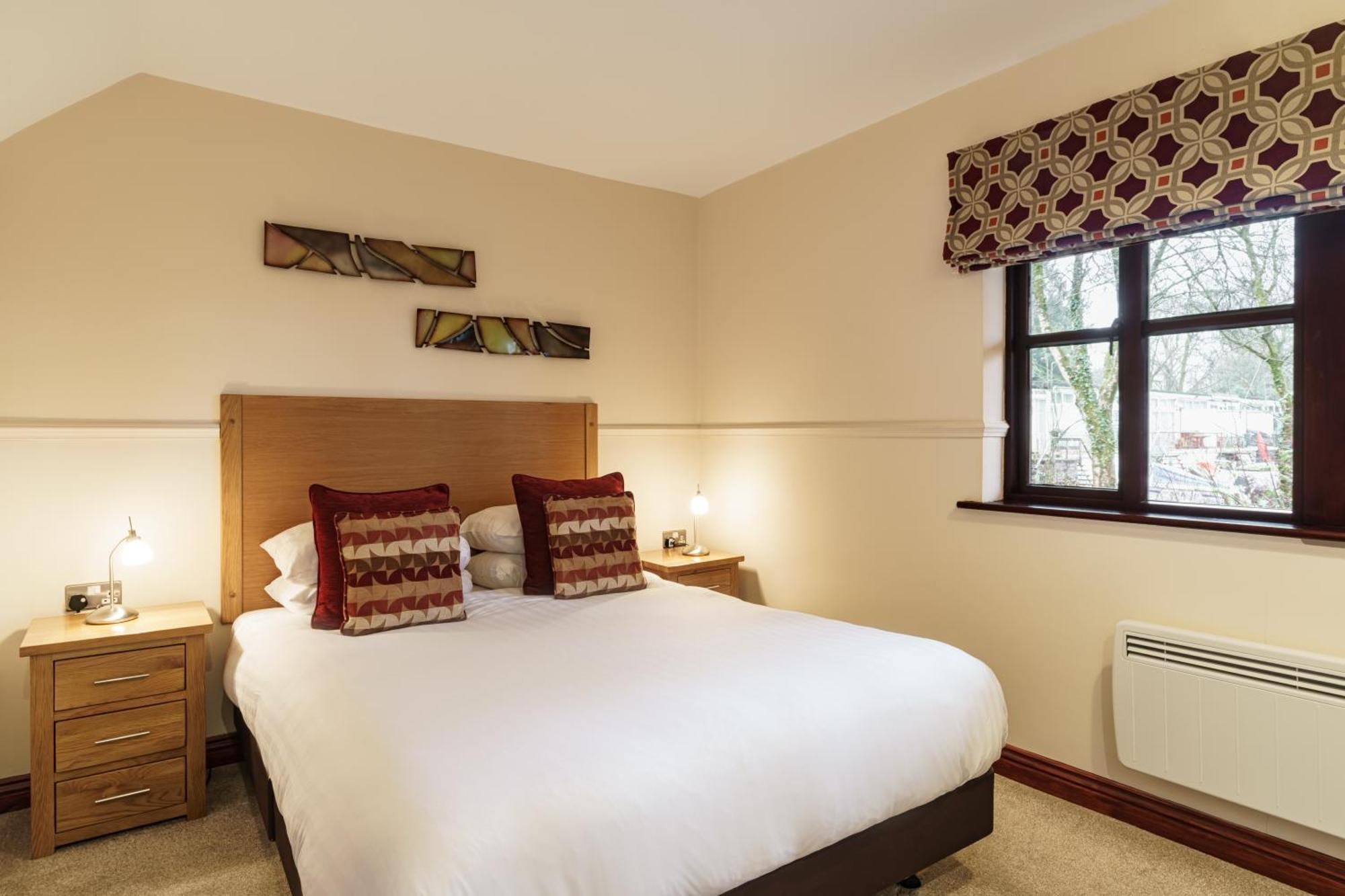 2 Bedroom Lake District Cottage At Windermere Marina Village 보우네스온윈더미어 외부 사진