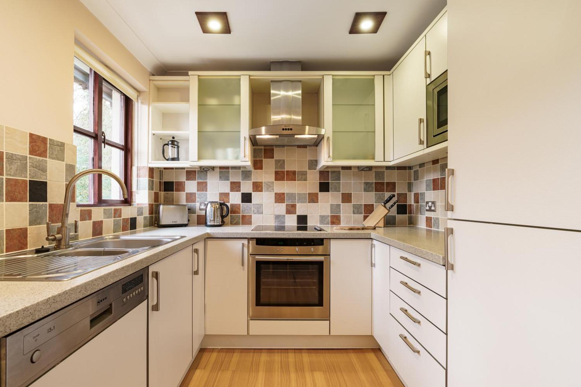 2 Bedroom Lake District Cottage At Windermere Marina Village 보우네스온윈더미어 외부 사진