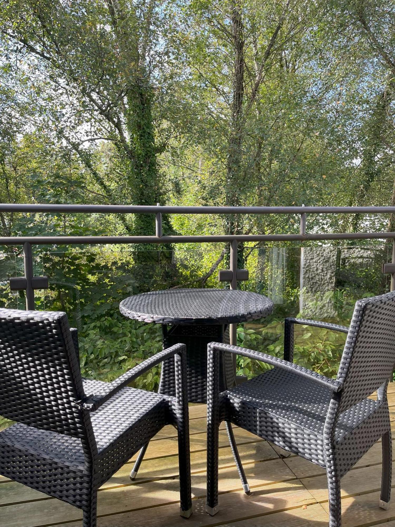 2 Bedroom Lake District Cottage At Windermere Marina Village 보우네스온윈더미어 외부 사진